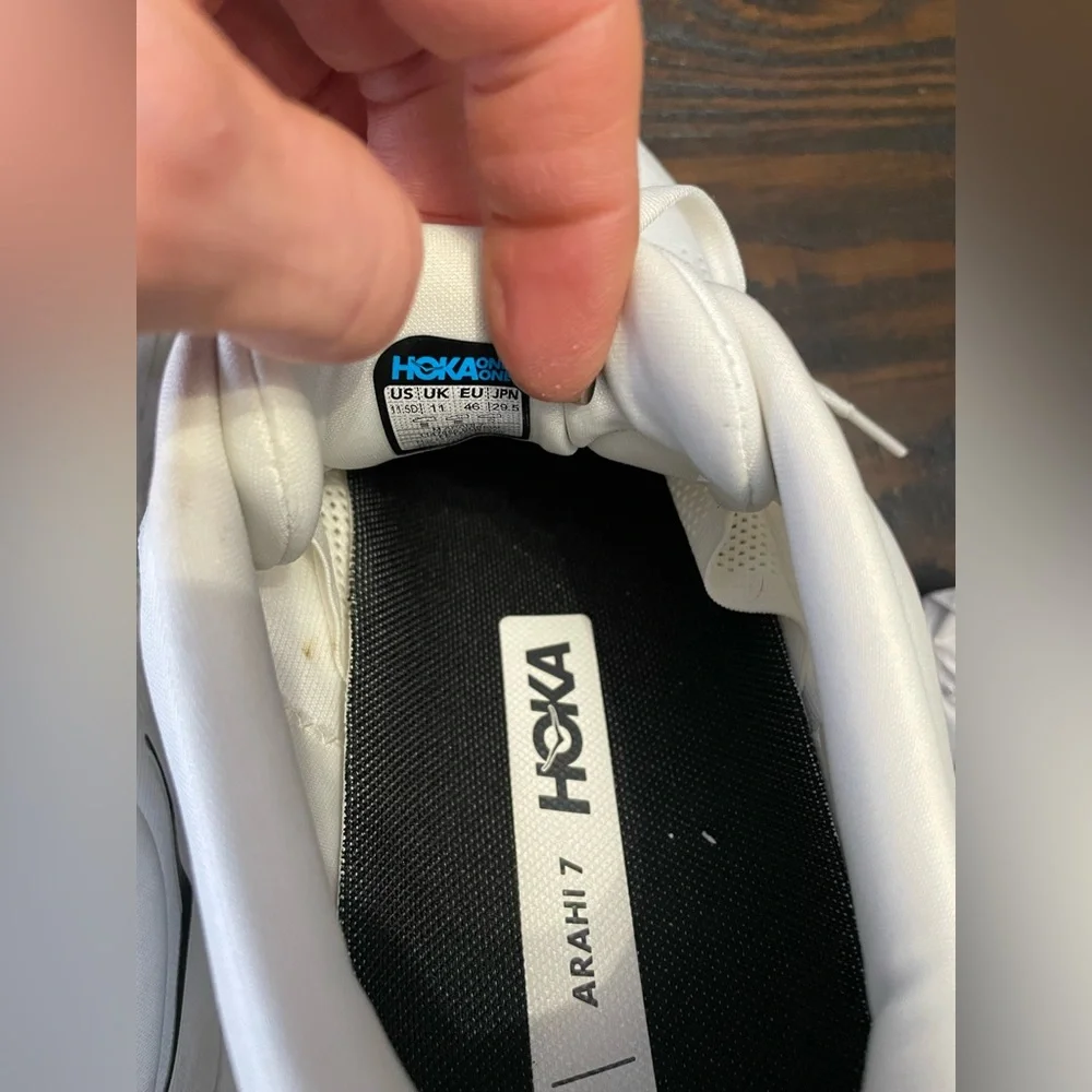 Hoka Arahi 7 Sneakers - Picture 6 of 10